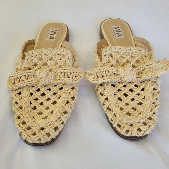 NEW MIA women's layce mule in natural Size 9 - Picture 3 of 8